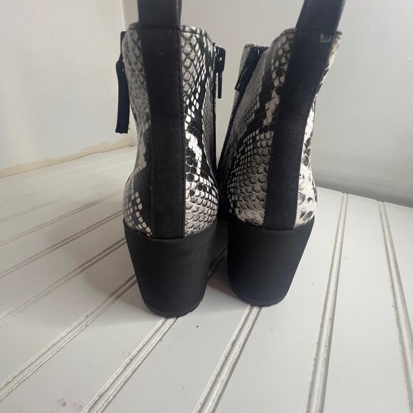 Mix No 6 Black & Gray Faux Leather Reptile Snakeskin Zippered Ankle Boots 7.5 - Picture 4 of 13